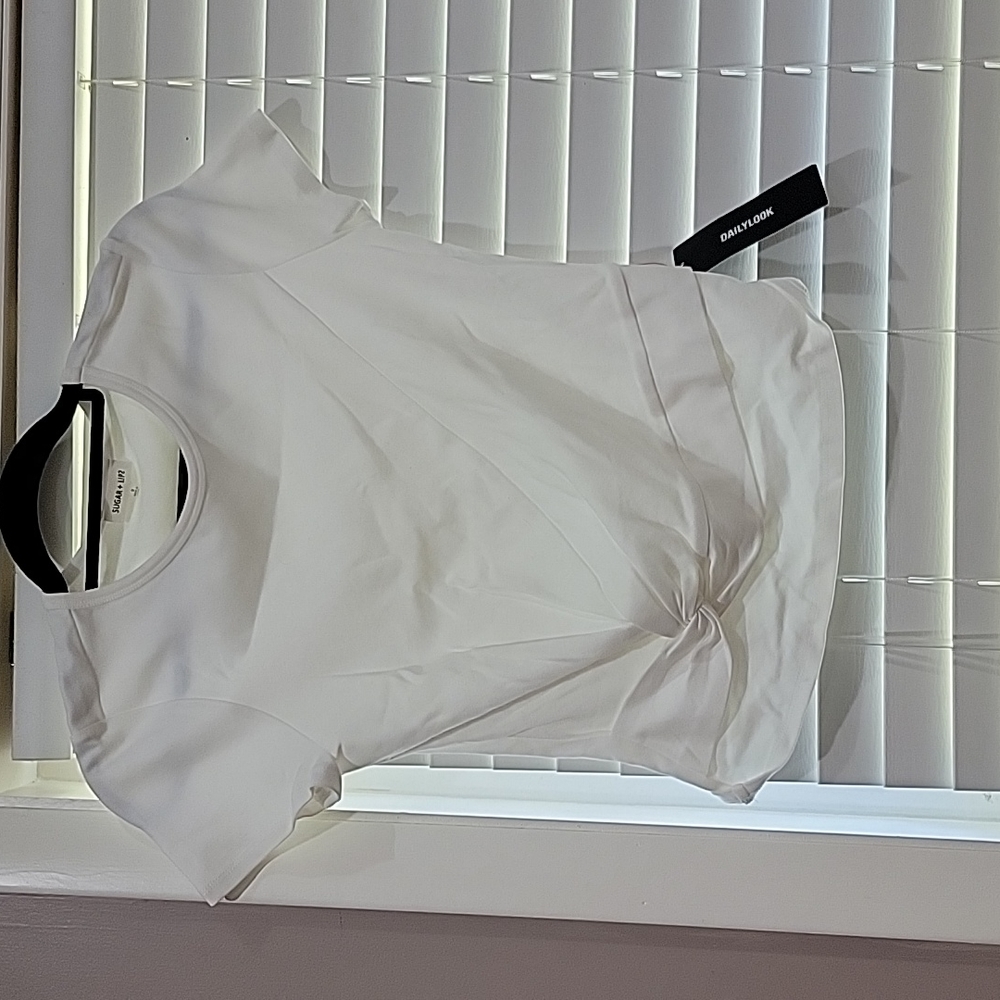 White twist front tee